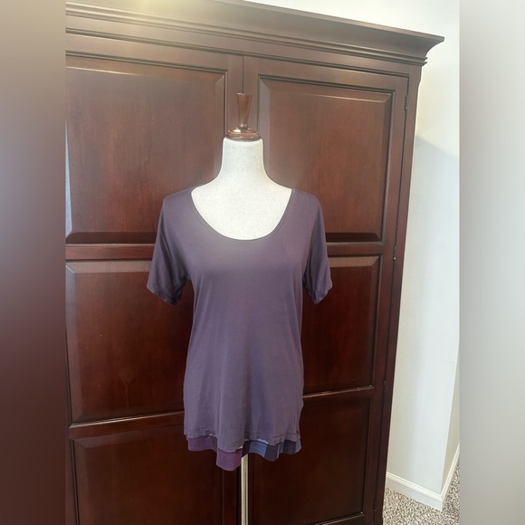 Burberry reversible Short Sleeve Top - Picture 2 of 4